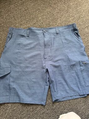 Reel Legends Men's Cargo Shorts in Light Heather Blue